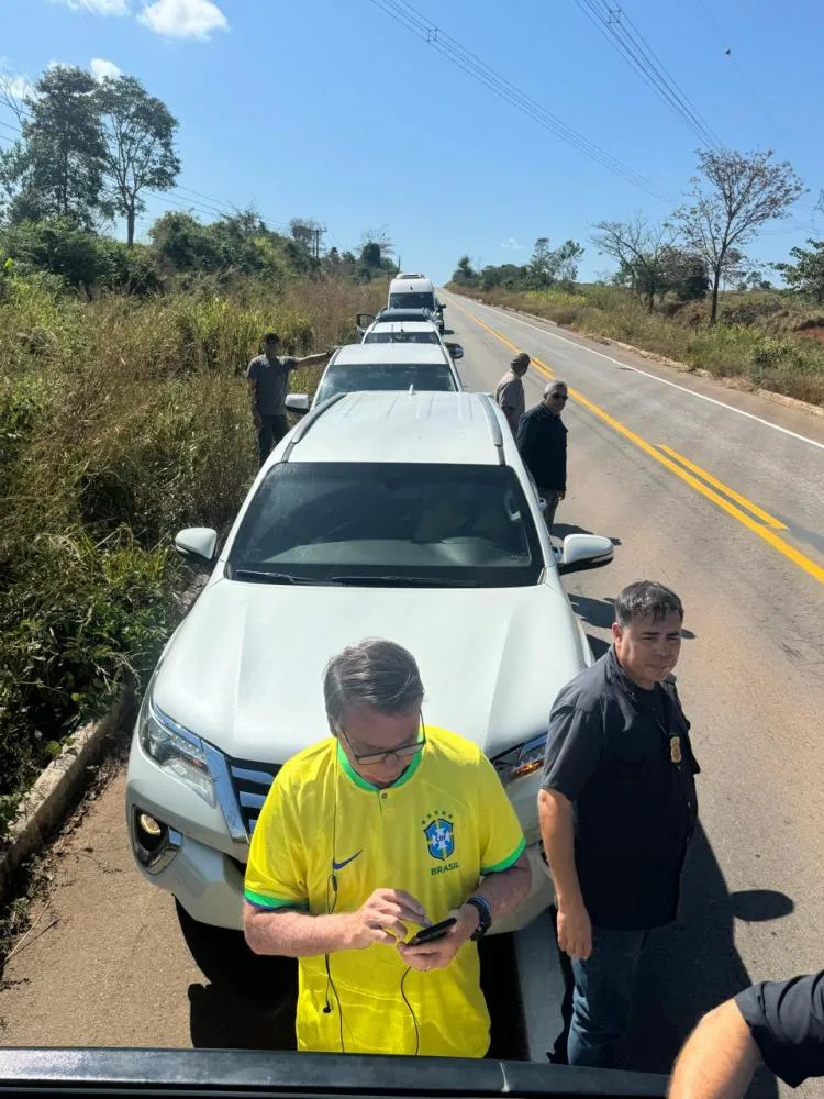 Bolsonaro Enfrenta Bloqueio Do Mst E Fica Preso Em Rodovia No Par