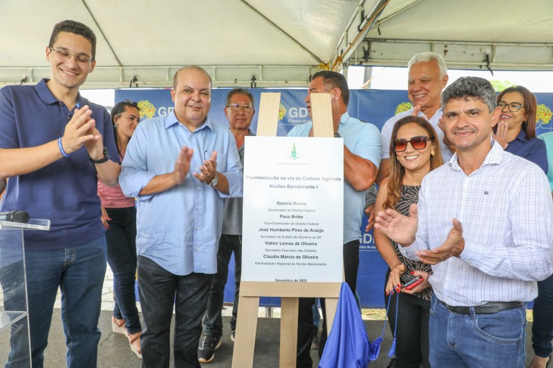 GDF entrega pavimentação de via do Setor de Chácaras do Núcleo Bandeirante