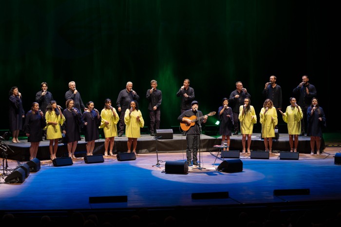 Sanepar promove turnê estadual em seis cidades com João Bosco e o coral da companhia