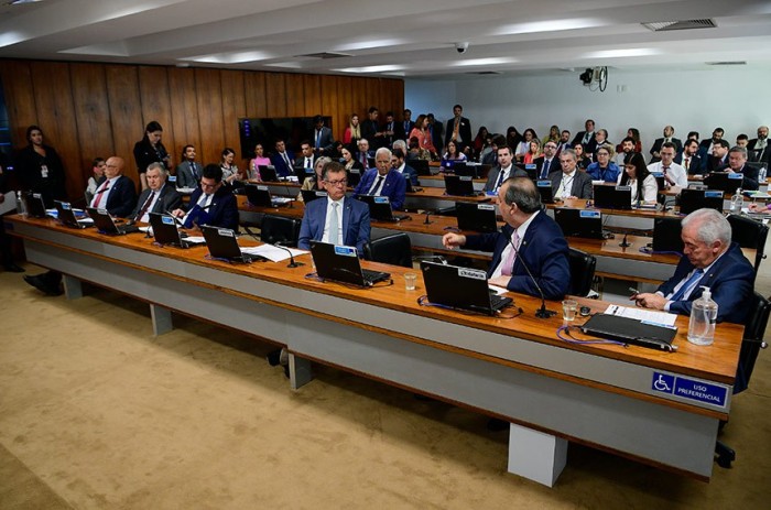 CAE adia análise do PL que cria marco legal da indústria dos jogos eletrônicos