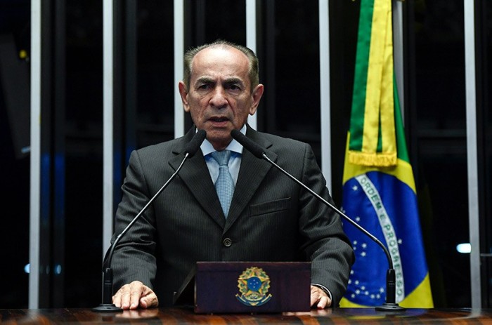 Queda da inflação deve ser atribuída ao preço das commodities e não ao BC, diz Castro