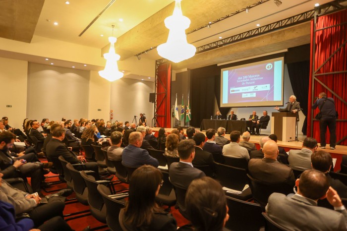 Piana apresenta ações do Estado a empresários durante evento das 100 maiores S/A do Paraná