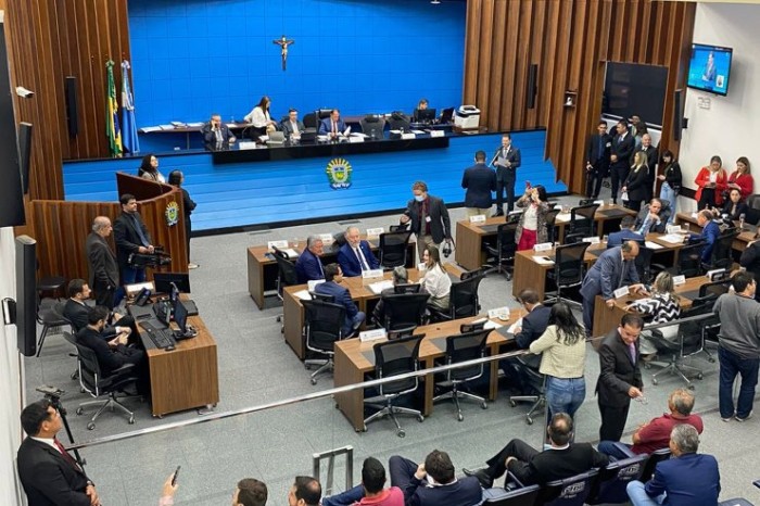 Redação final de proposta sobre concurso público está na pauta desta quinta-feira