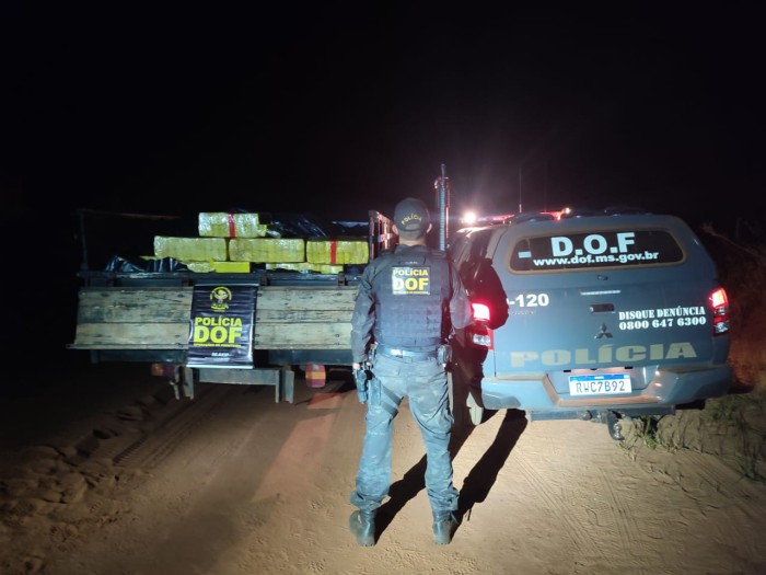 DOF apreende mais de 3,5 toneladas de drogas e recupera veículo furtado em Ribas do Rio Pardo