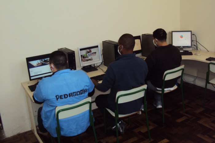 Estado planeja implantação de novos cursos de tecnologia no sistema prisional