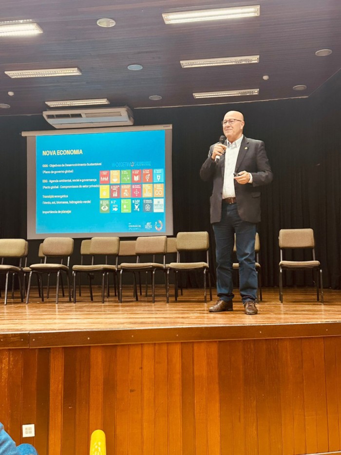 Planejamento do Estado aproxima o Legislativo da sociedade, afirma deputado Luiz Claudio Romanelli (PSD)