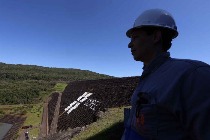 Copel vai construir usinas solares para compensar consumo de energia dentro da companhia