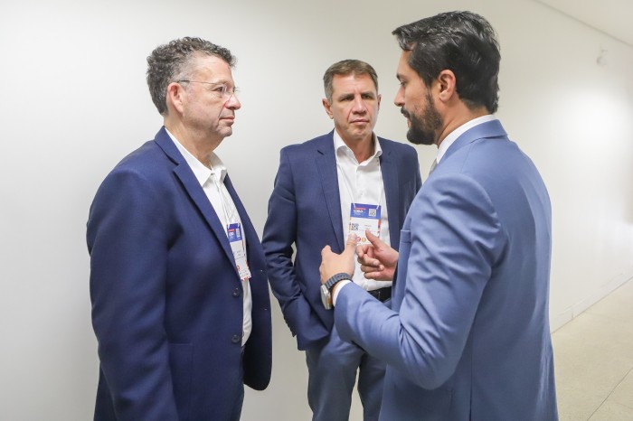 Paraná troca experiências com técnicos do Sul e Sudeste em grupos temáticos no Cosud