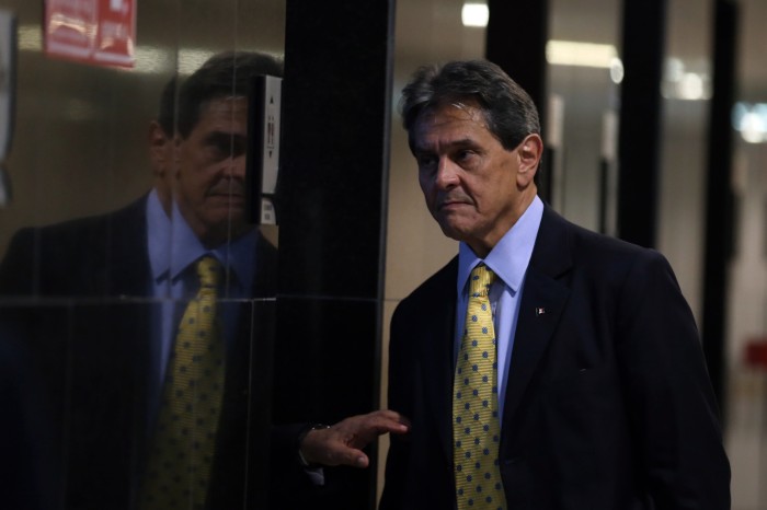 Roberto Jefferson é transferido para hospital privado no Rio