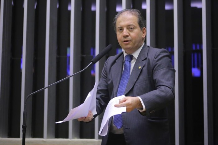 Debate sobre exploração de petróleo na Margem Equatorial é adiado para o dia 14