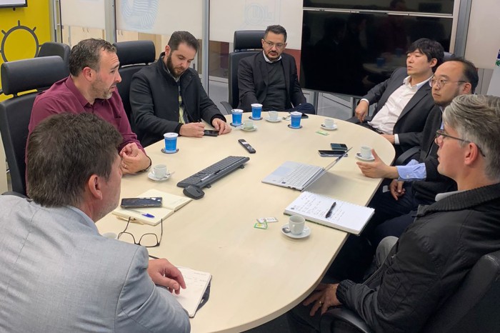 Celepar firma protocolo internacional para impulsionar a tecnologia na educação