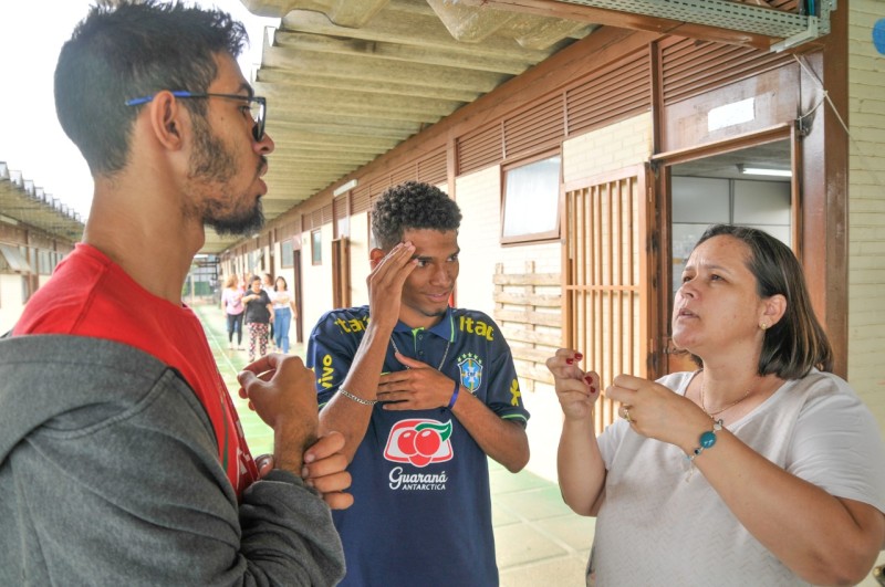 Inscrições abertas para curso básico de Libras