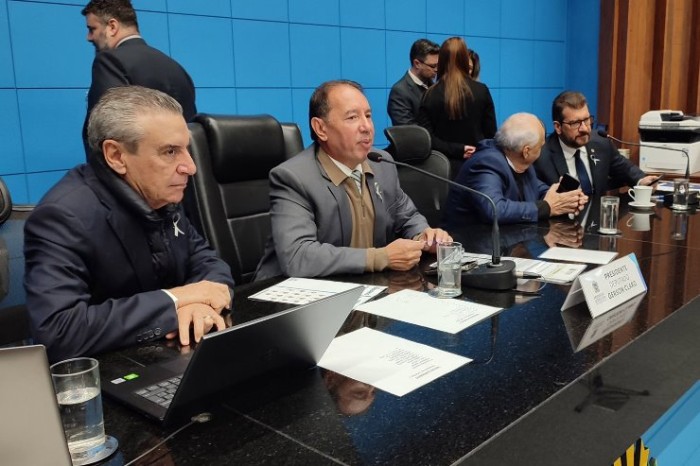 Mesa Diretora levanta sessão para participação em evento nacional