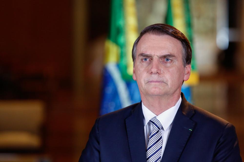 Bolsonaro muda decreto para proteger privacidade de dados da população