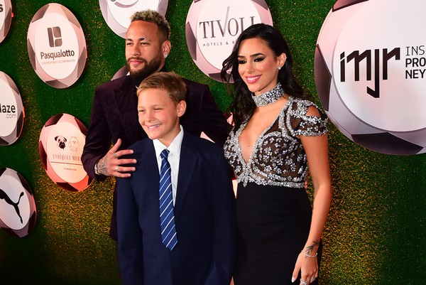 Saiba quanto Neymar arrecadou em leilão e para onde vai esse dinheiro