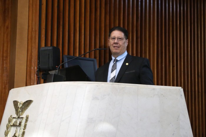 Projeto do deputado Adão Litro (PSD) estabelece impedimentos de benefícios para invasores de terra no Paraná