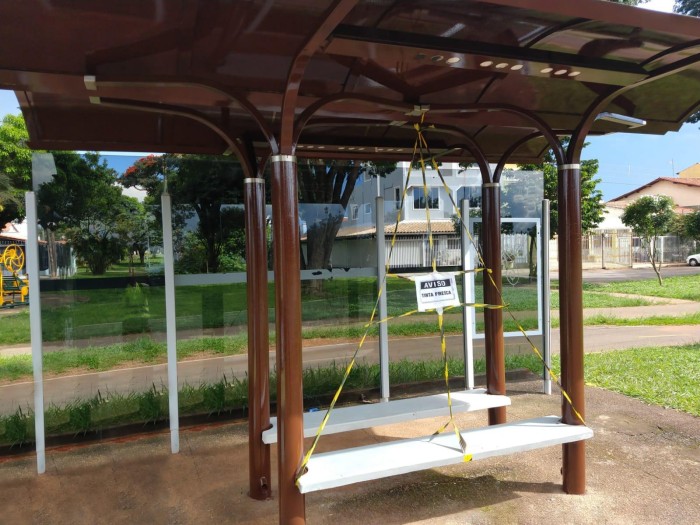 Passageiros de nove regiões ganham mais conforto para aguardar ônibus