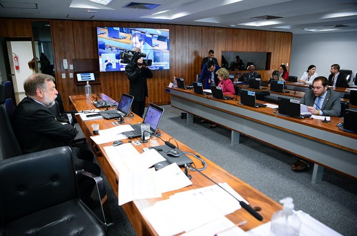 Vai à Câmara projeto com medidas de segurança para as escolas