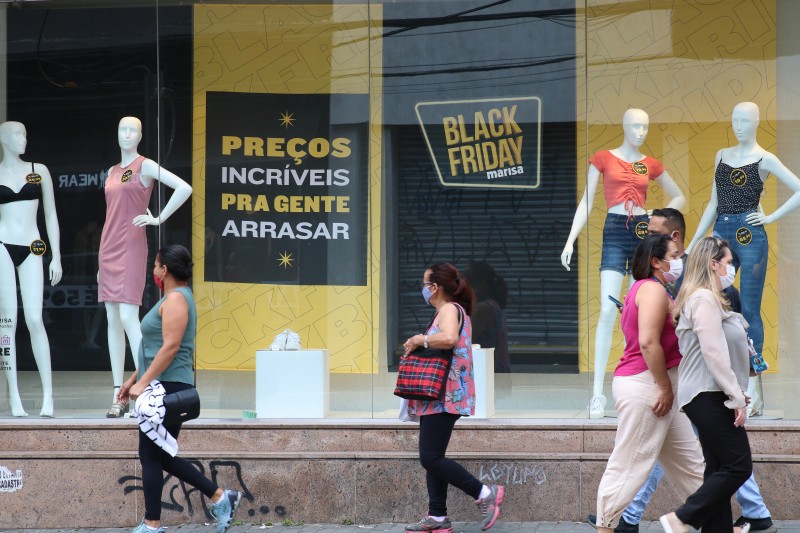 Procon-SP recebe 900 reclamações sobre compras na Black Friday