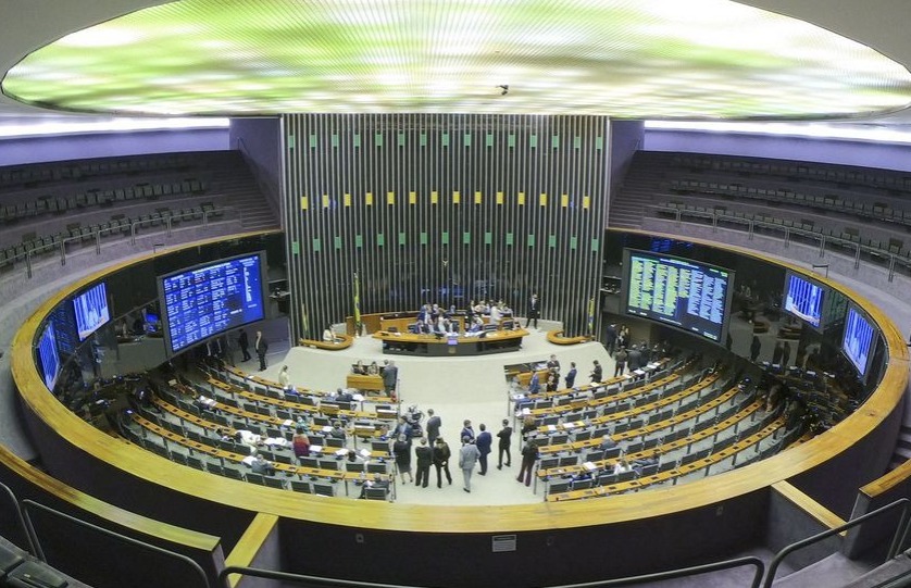 PEC do Estouro consegue assinaturas para tramitar no Senado