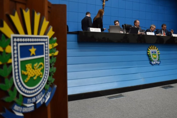 Deputados devem votar texto final de projeto sobre saúde bucal de idosos