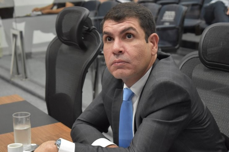 Projeto de lei assegura implantes contraceptivos reversíveis às detentas de MS