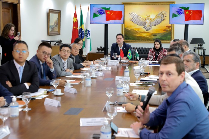 Paraná recebe grupos empresariais da China interessados em novos negócios