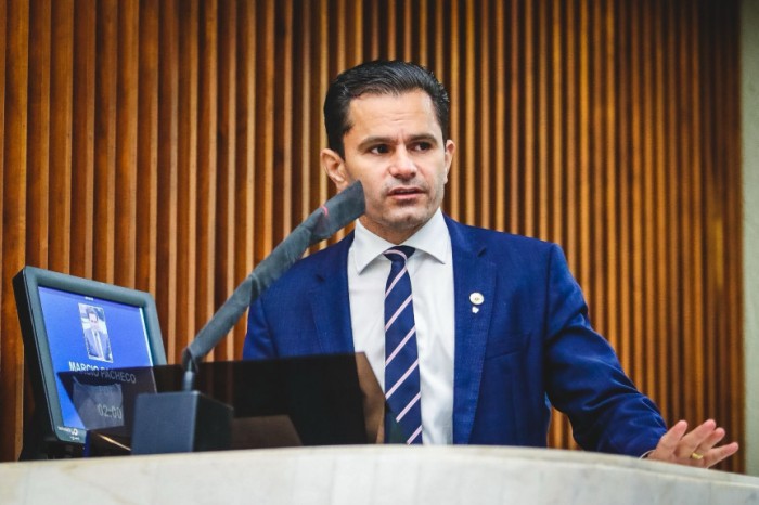 Agora é Lei!: projeto de lei do deputado Marcio Pacheco (REP) garante o cumprimento ao tempo de espera nos bancos