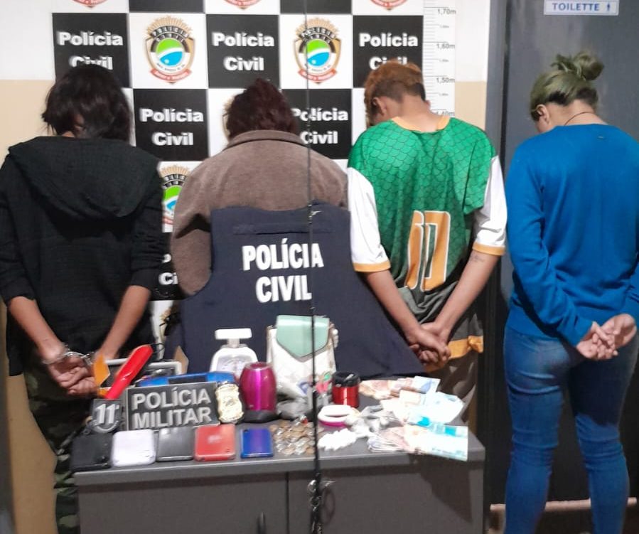 Três mulheres são presas por tráfico de drogas e corrupção de menores em Corguinho (MS)