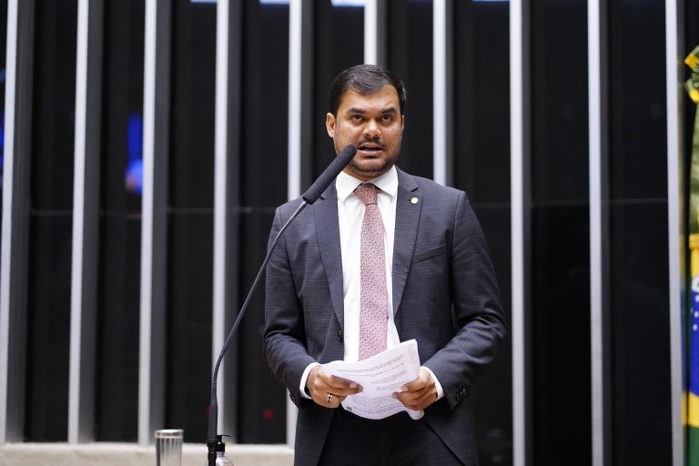 Câmara aprova projeto que regulamenta criptomoedas