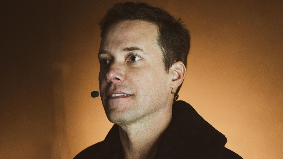 Andre Valadão novamente na mira da política identitária