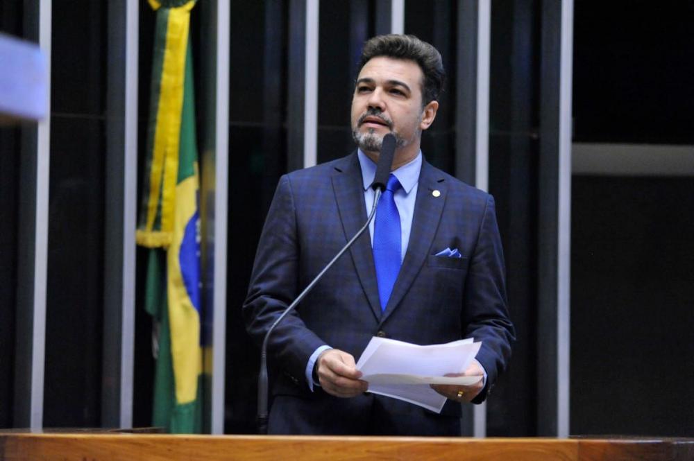 Marcos Feliciano usa a tribuna em defesa de pastor da Igreja Lagoinha