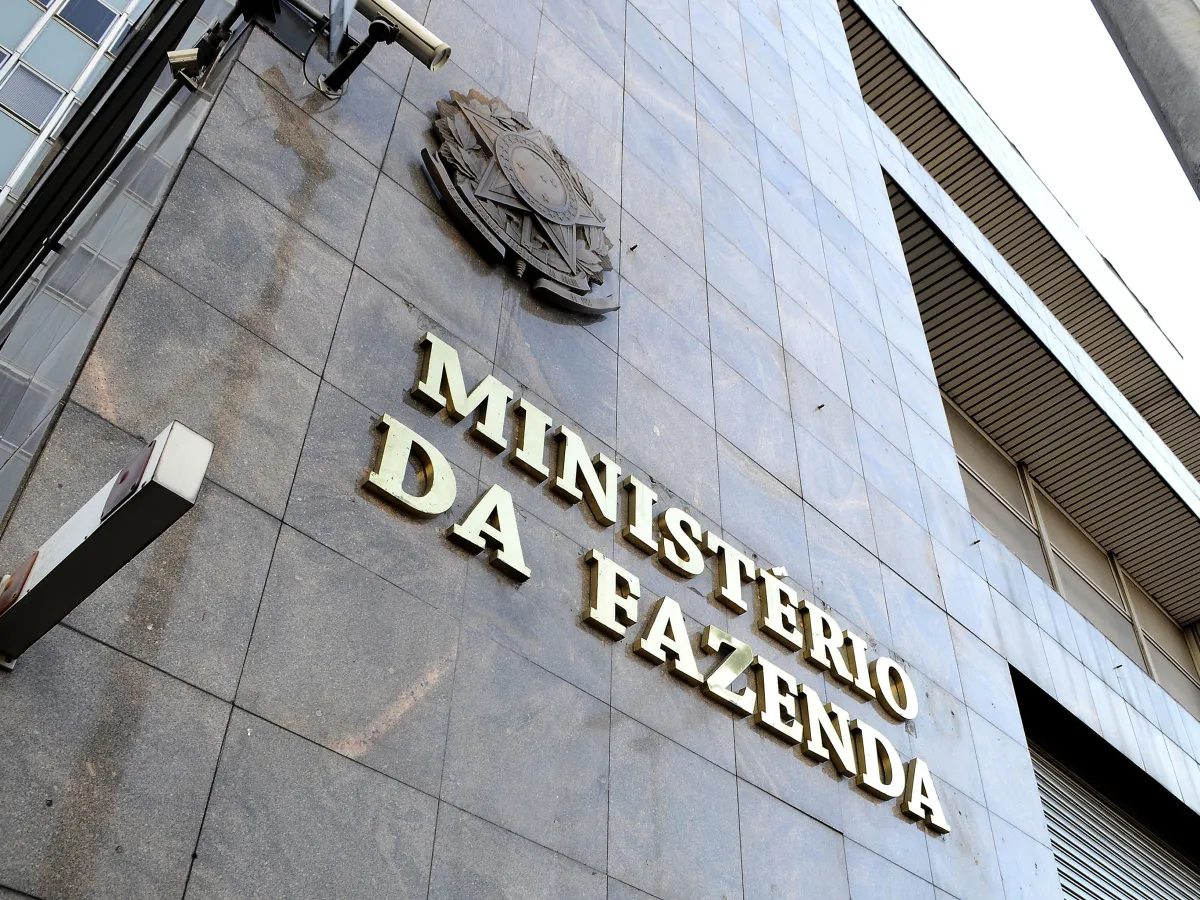 Ministério da Fazenda deve elevar previsão do PIB do ano para 2,5% a 3%