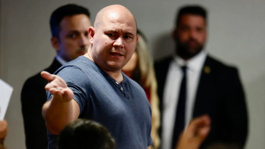 Deputado do PL foi contra reforma porque “comunistas” são a favor