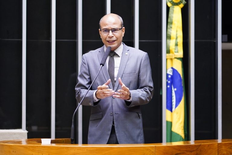 Comissão aprova isenção de IR a agentes de segurança pública e policiais legislativos
