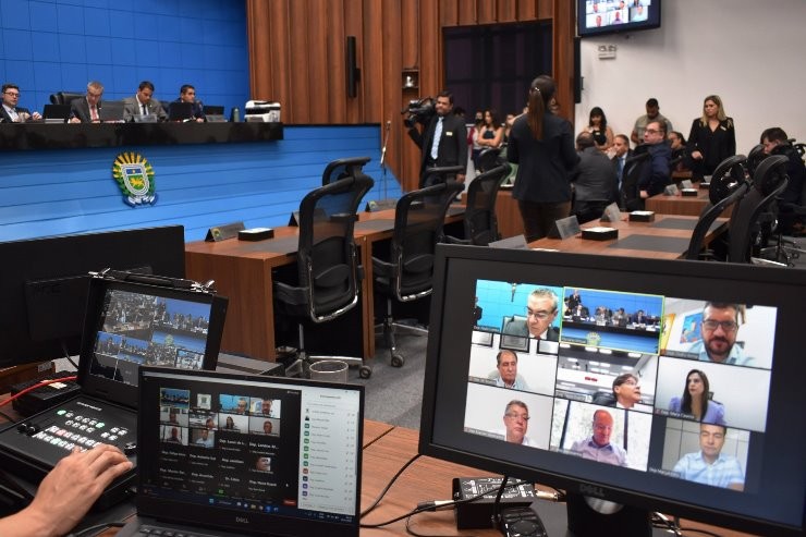 Deputados estaduais devem votar 17 projetos nesta quinta-feira