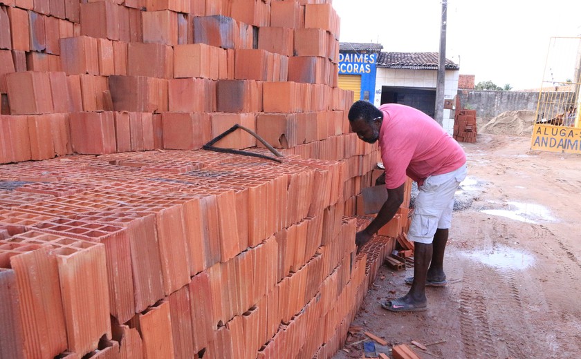 Banco de Material de Construção Solidário Sustentável é implementando para apoiar famílias vulneráveis