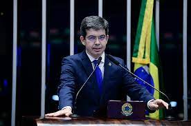 Condenação: Randolfe terá que pagar multa de R$ 30 mil por dano moral