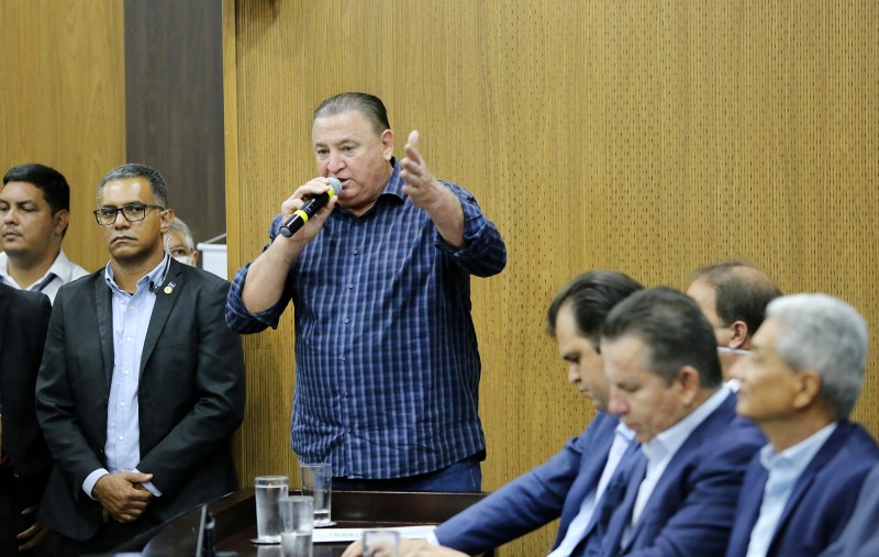 Deputados defendem mais recursos para prefeituras