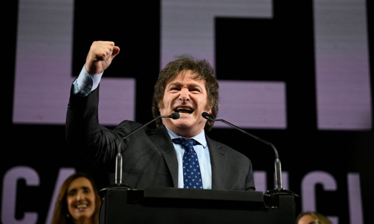 Argentina: candidato da direita vence eleições primárias no país 