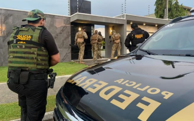Operação Lesa Pátria: PF cumpre 10 mandados de prisão em cinco estados e no DF