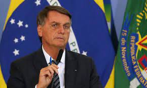Bolsonaro é internado em hospital em São Paulo