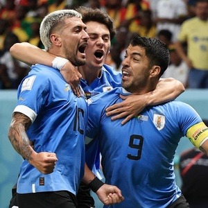 Uruguai derrota Gana por 2 x 0 mas são eliminadas da Copa do Mundo