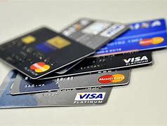 BC divulga que taxa de juros do rotativo do cartão de crédito sobe a 454% ao ano