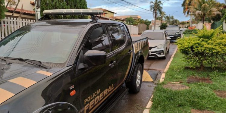 PF faz operação contra tráfico internacional de mulheres