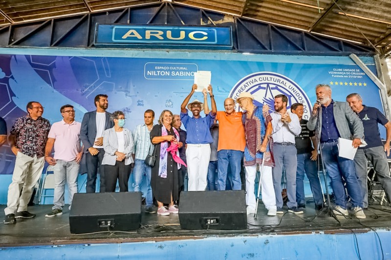 GDF entrega escritura de concessão de uso à Aruc