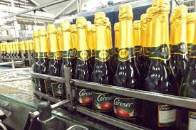 Anvisa recolhe lotes de Sidra Cereser com vidros