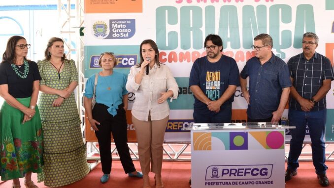 Semana da Criança terá Chá revelação do Sr. e Sra. Rena na Vila Morena