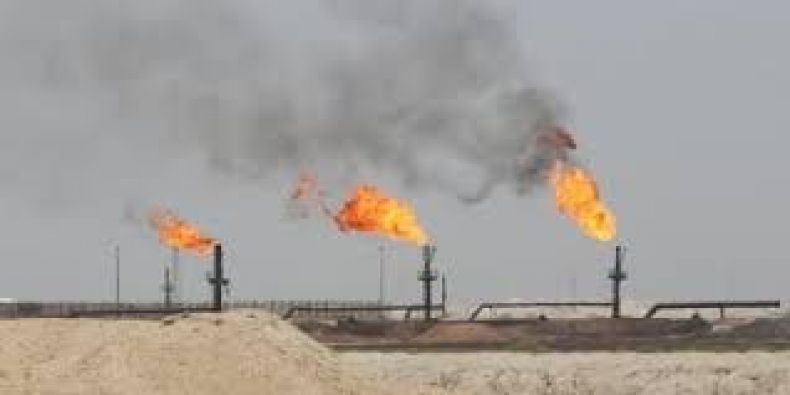 Petróleo dispara quase 6% após Israel iniciar ataques terrestres a Gaza