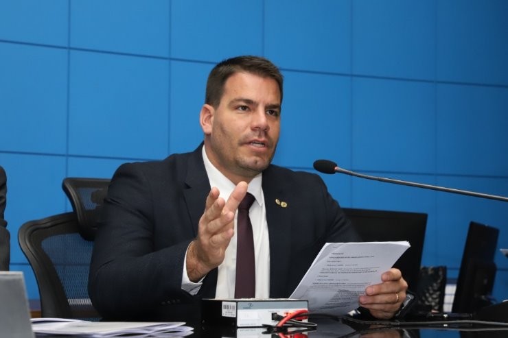 Capitão Contar apresenta 5 emendas ao projeto do Executivo de regionalização do saneamento